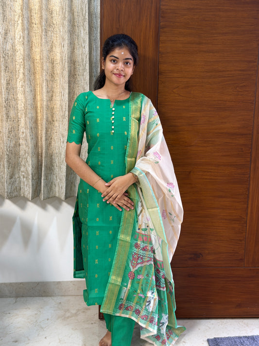 Thamarai✨