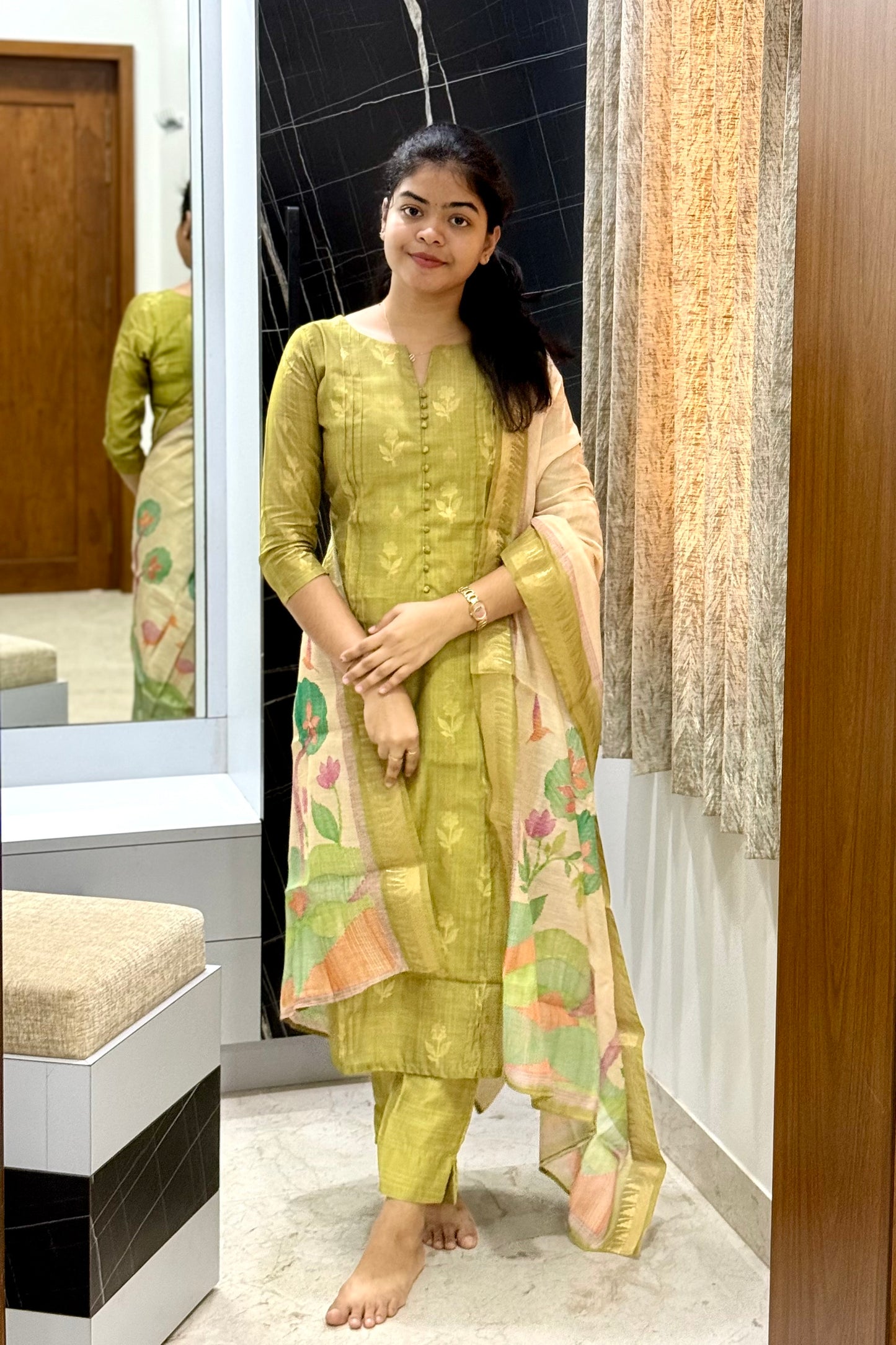 Dhivya
